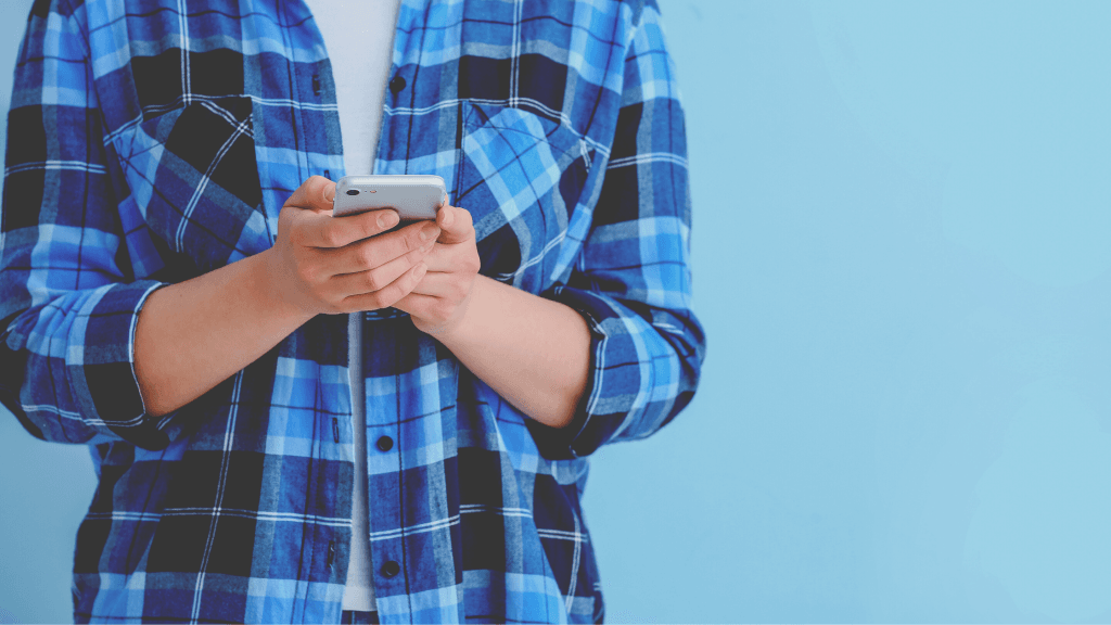 10 WAYS TO USE SOCIAL MEDIA WHILE PRACTICING SELF-CARE & MAINTAINING MENTAL HEALTH